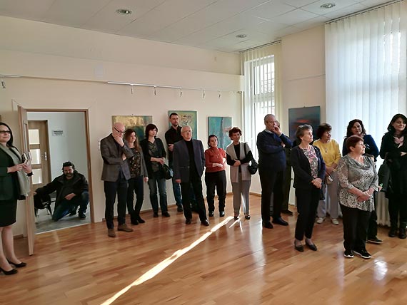 Malarstwo Anny Nesteruk - urzekająca wystawa malarstwa otwarta w bibliotecznej galerii