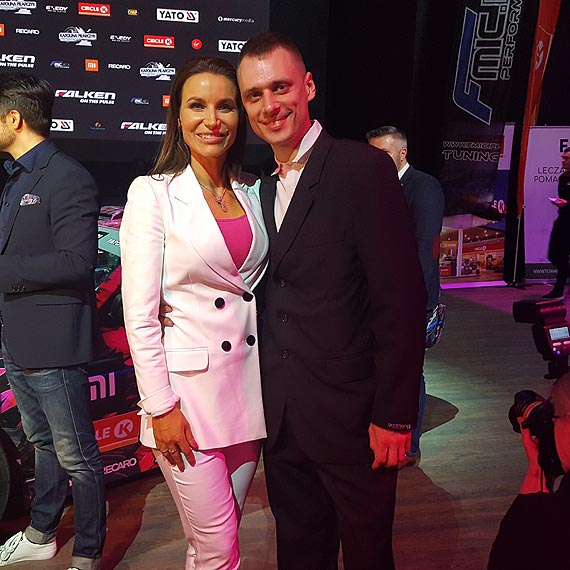 Adam Gutkowski na konferencji prasowej u Karoliny Pilarczyk!