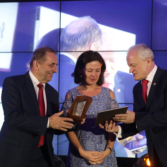 Podczas Gali Polsko-Ukraiskiej Izby Gospodarczej wrczono Buawy 25-lecia