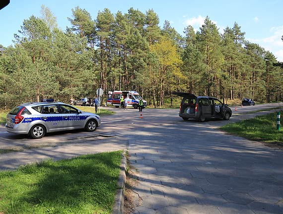 Zderzenie na Karsiborskiej. Kilka osób zostało zabranych do szpitala