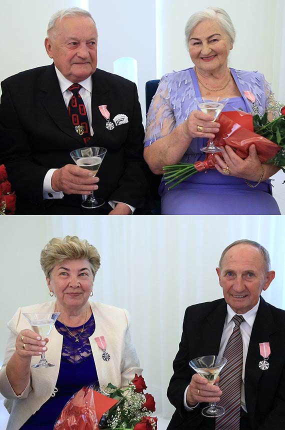 Mino 50 lat, a oni dalej si kochaj. Ich mio zostaa doceniona