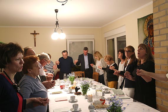 25-lecie Parafii pw. w. Stanisawa i Bonifacego. Trzy dni, ktre potwierdziy, e wsplnota jest ju prawdziw rodzin. Zobacz film!