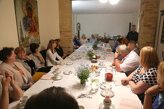25-lecie Parafii pw. w. Stanisawa i Bonifacego. Trzy dni, ktre potwierdziy, e wsplnota jest ju prawdziw rodzin. Zobacz film!