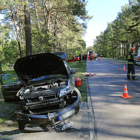 Zderzenie hondy z volkswagenem na Karsiborskiej! 3 osoby poszkodowane! Zobacz film!