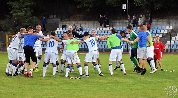 Pojedynek Damianw w dobrym meczu  Flota - Ogniwo Babinek 5-0 (3-0) 