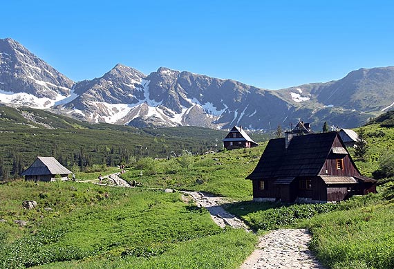 Grskie klimaty – urok drewnianych rezydencji