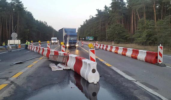 Jedziemy jedn jezdni na przebudowywanym odcinku autostrady A6