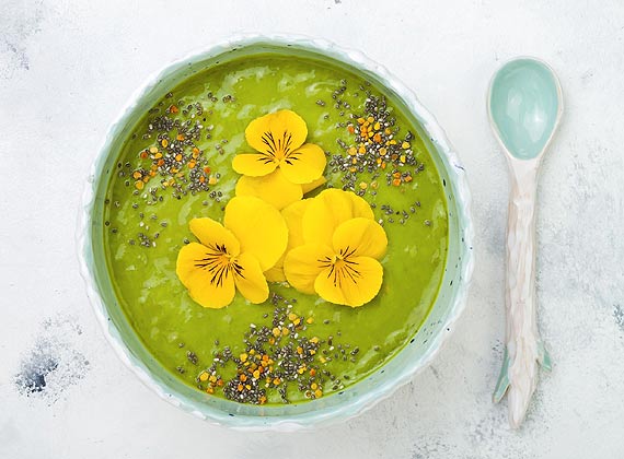 Smoothie bowl, czyli zielony zastrzyk energii