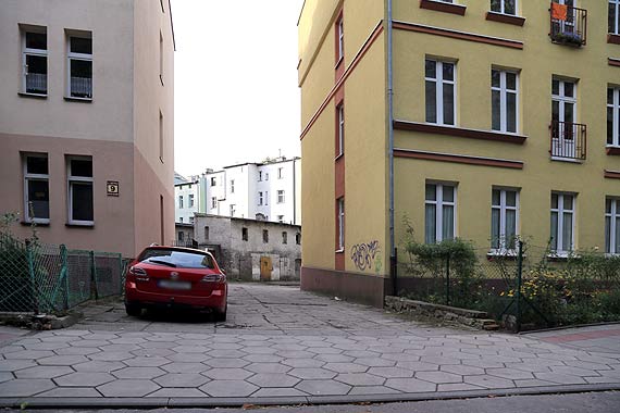 Tak przejęli się kampanią, że zapomnieli postawić znaki