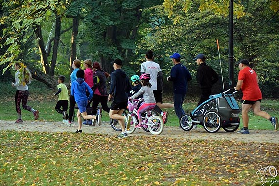 W deniu do doskonaoci i ksztatowania dobrych nawykw przybyli na parkrun