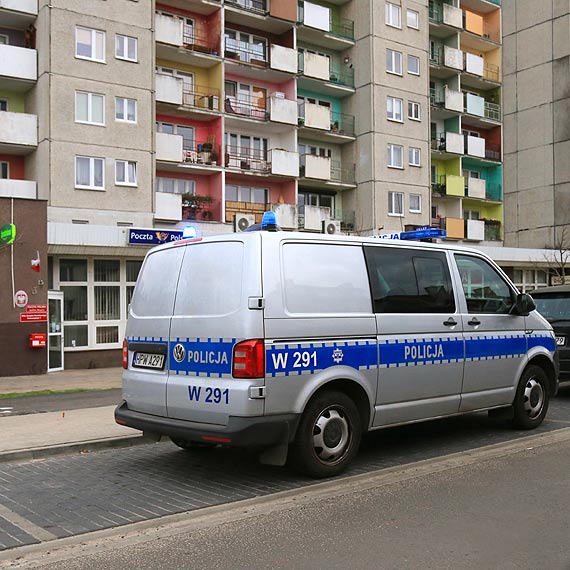 Pracownica poczty zostaa pogryziona przez psa puszczonego bez smyczy