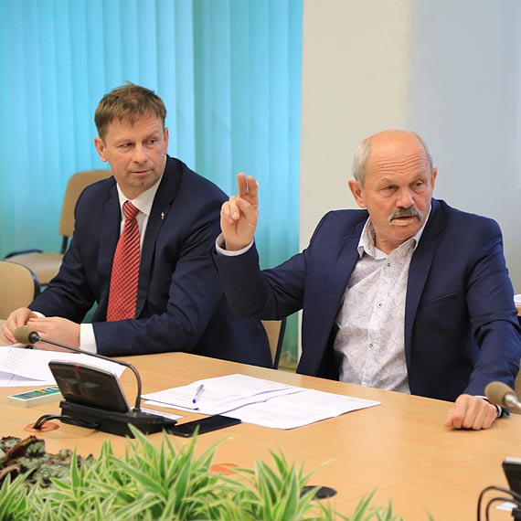 Dzi Andrzejki: wieczr wrb i zabaw!