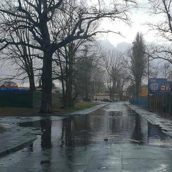 Krzywka Steyera i uyckiej dosownie tonie po deszczu. Pytamy o przyczyn