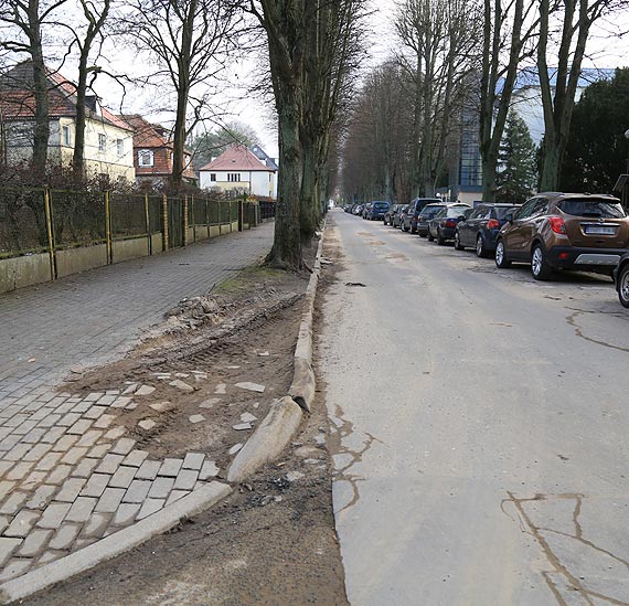 Nowe powstaje, stare jest niszczone