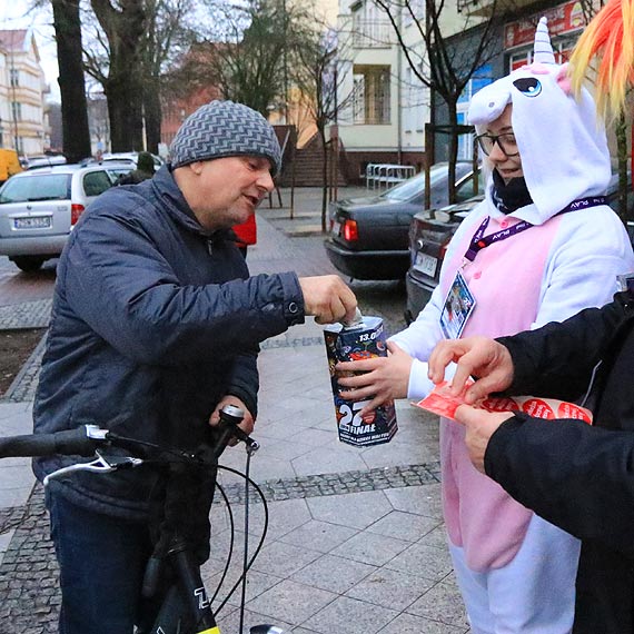 Dzi 27 fina WOP. Dwustu wolontariuszy na ulicach winoujcia