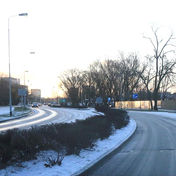 Mały „atak” zimy i ulice przypominały lodowisko!