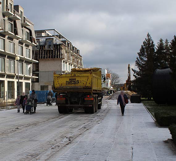 Niebezpiecznie na promenadzie. Ciki sprzt straszy spacerowiczw