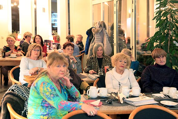 DKF Akademii Kadego Wieku zainaugurowa dziaalno!