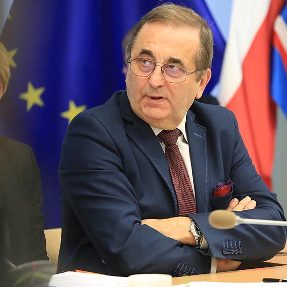 Prezydent murkiewicz pozostanie... prezydentem winoujcia!!! „Niektrych to zmartwi, niektrych ucieszy”- skomentowa wasn decyzj