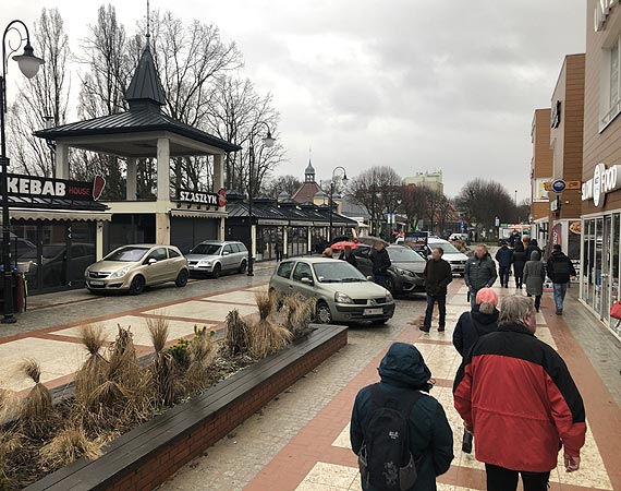 Za chwil bdziemy pacili za remont nawierzchni ale kto bogatemu zabroni?