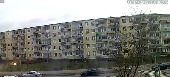 Czytelnik: Kto od duszego czasu rzuca petardy