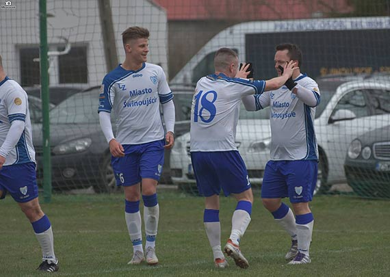 Adrenalina na wasne yczenie Ogniwo Babinek - Flota 2-3 (0-2) 