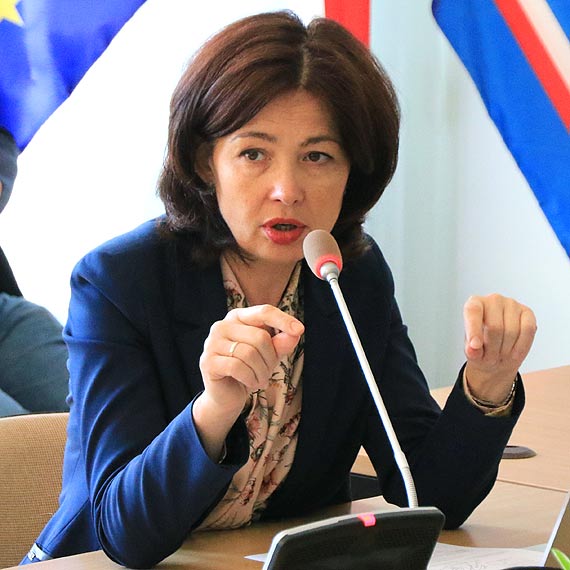 W parku czy na wysypisku śmieci? Miasto pyta, gdzie chcecie wybieg dla pupilków