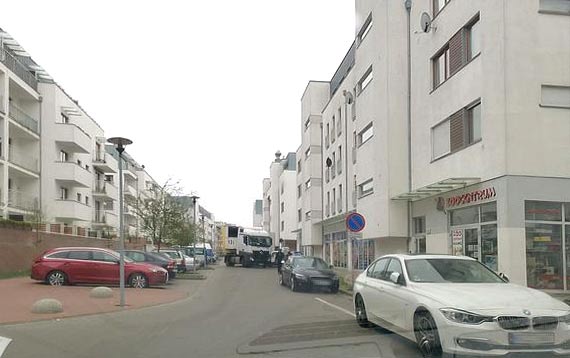 Mieszkacy winoujcia  s zaamani. Kierowcy zaczynaj si zastawia bo miejsce postojowe jest na wag zota 