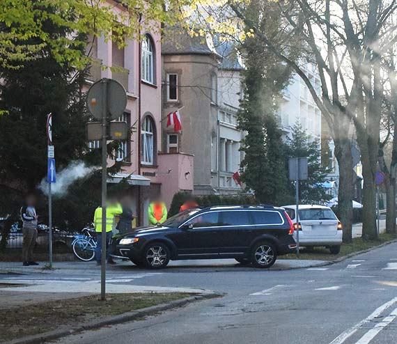 Potrcona rowerzystka zostaa przewieziona do szpitala