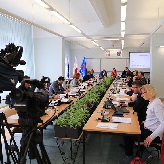 Zmiany w owiacie: Rada Miasta „urealnia system szk”