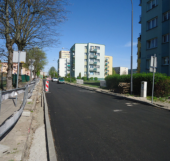 Ul. Batalionw Chopskich wyasfaltowana, ale apelujemy o ostron jazd