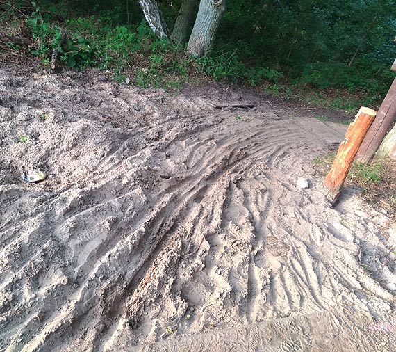 Trasa rowerowa winoujcie-Midzyzdroje ma utrudniony wjazd, mona si tam przewrci