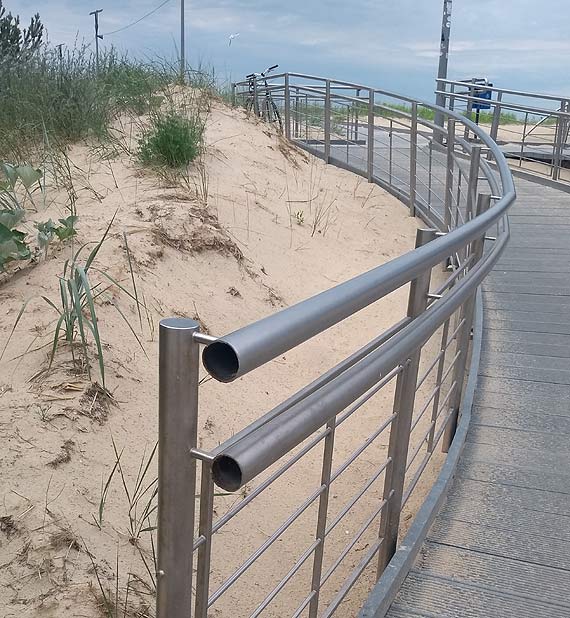 Czytelniczka: Ostre rury na plaży!
