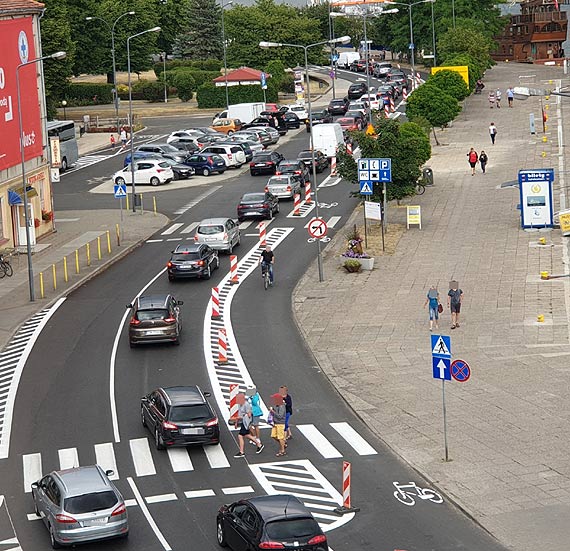 Czytelnik: Niebezpieczna ulica i złe oznaczenia