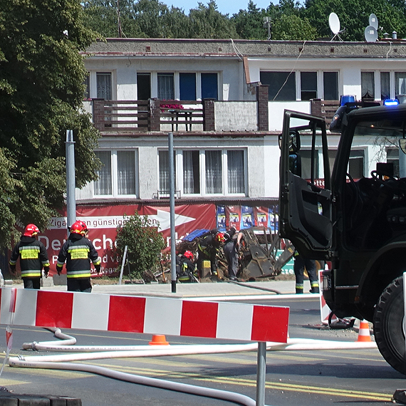 Zagroenie dla dzielnicy winoujcia przez nieuwag pracownika budowy. Zobacz film!