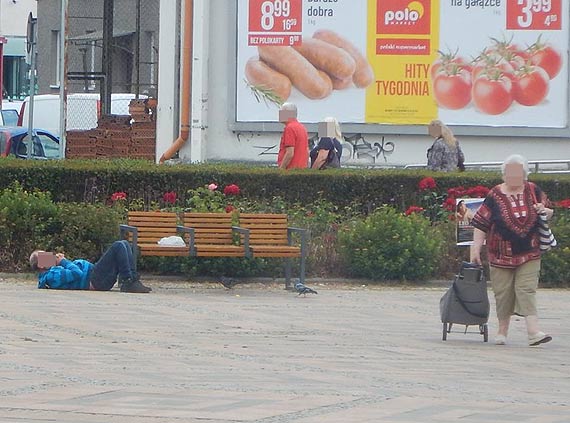 Przewrócił się? To niech leży...