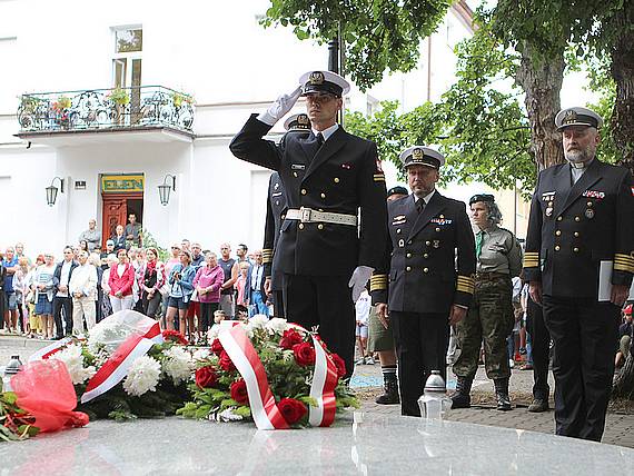 winoujcianie  uczcili 75 rocznic Powstania Warszawskiego 