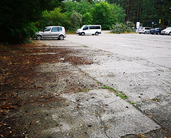 Luksusowe parkowanie na parkingu OSiR?