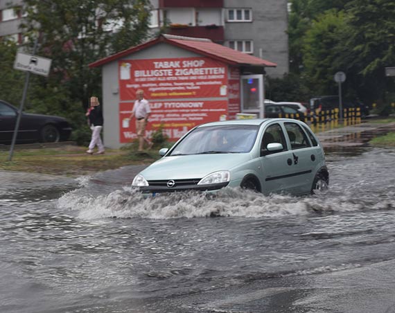 Ponad 3 godziny trway interwencje PSP po wczorajszej ulewie