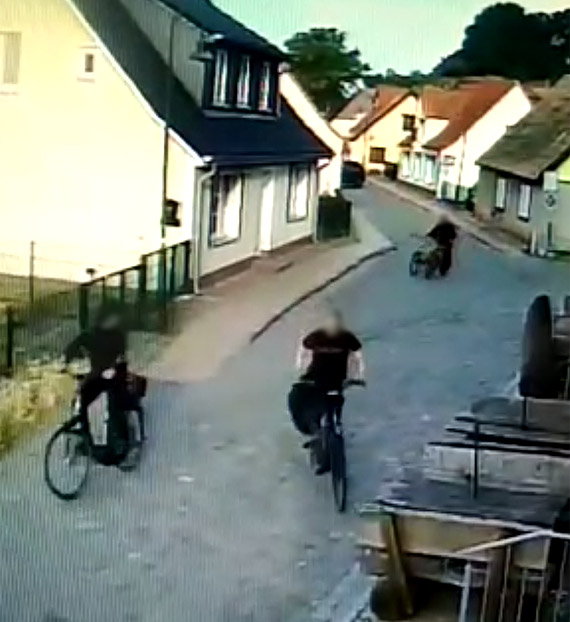 Przyszli pieszo, wrcili z kilkoma rowerami. Zobacz film!