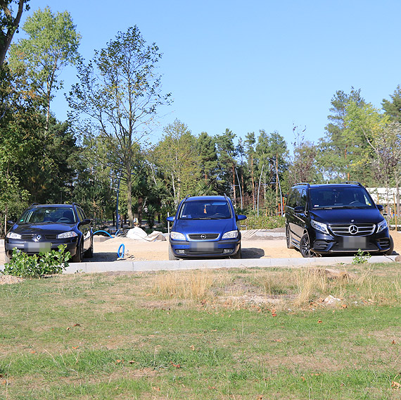Czytelniczka: Nasza piękna promenada służy za parking