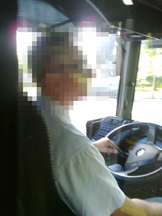 Komunikacja wyjaśnia: Kierowcy nie mają wpływu na temperaturę w autobusach