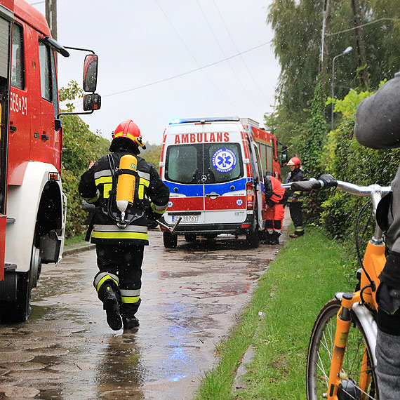 Palia si dziakowa altana. Poszkodowana zostaa jedna osoba