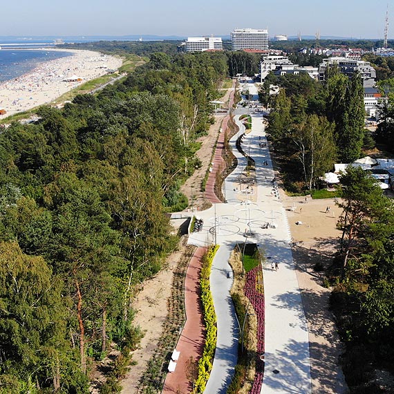 Na promenadzie zdrowia byy niedorbki