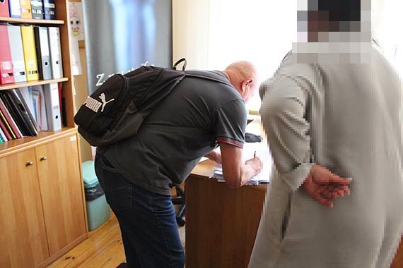 Inspektor z Biura Informacji i Konsultacji Spoecznych nie wie co to kultura osobista i etyka zawodowa?