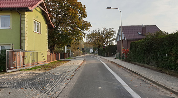 UM: Ulica Szmaragdowa. Nowa jezdnia i kontrapasy rowerowe w Przytorze-unowie