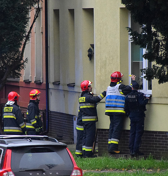Nie byo kontaktu z chor kobiet. Wezwano pogotowie