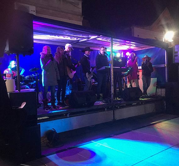 Przedwiteczny koncert muzyki chrzecijaskiej na Placu Wolnoci