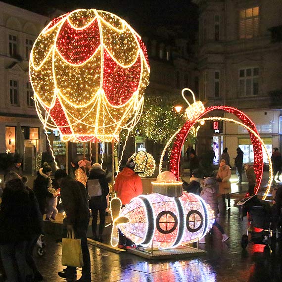 Czy świątecznym balonem ktoś nie odleciał?
