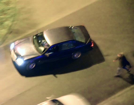 Szalona jazda, urwana miska olejowa i pogo. Kierowca mercedesa uciek